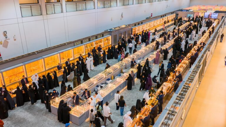 10 Reasons Why the Middle East Watch & Jewellery Show Is a Must-Visit Destination for Watch and Jewellery Enthusiasts